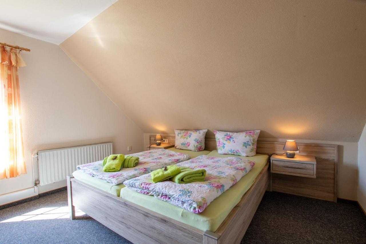 Gaestehaus Djuren Roggenstede Bagian luar foto